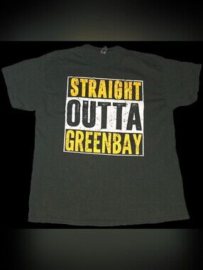 Green Bay Packers "Straight Outta Greenbay" Parody Graphic T-Shirt - Men's XL